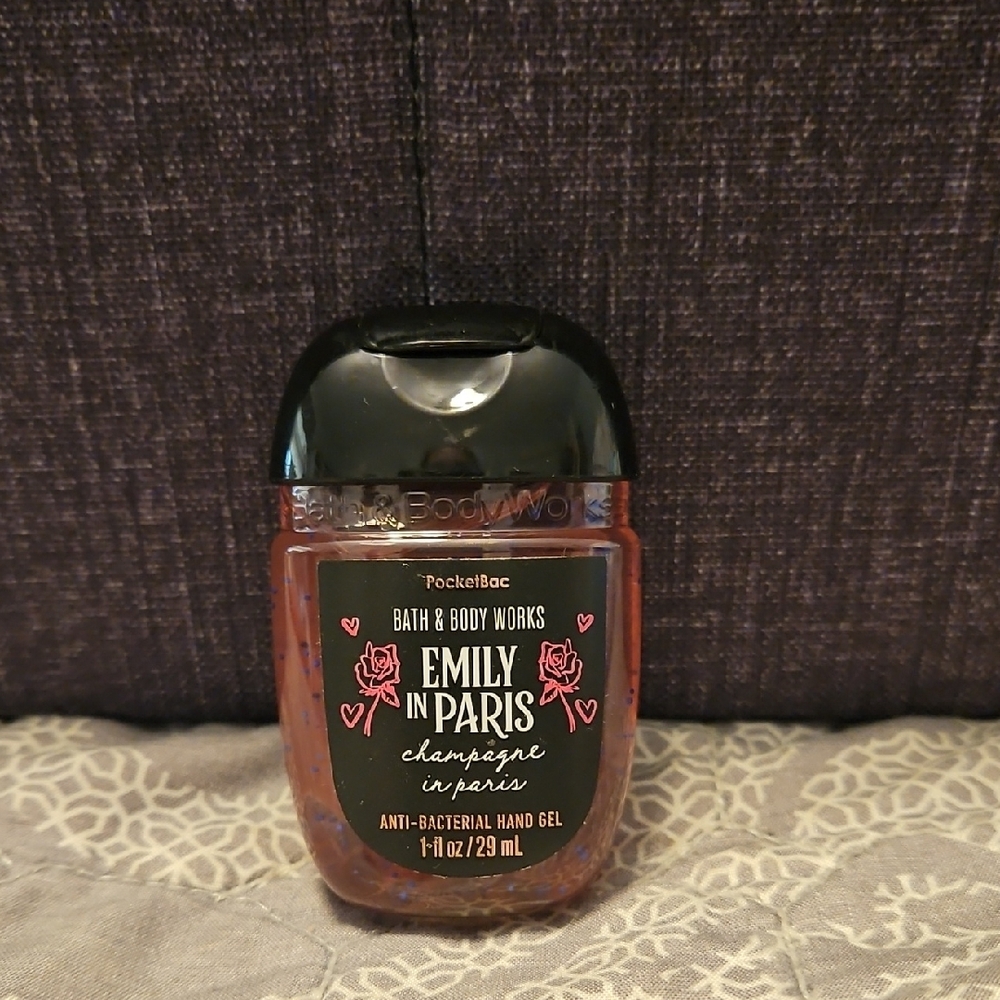 Bath & Body Works Emily in Paris Trio Set - Pink and Black - Picture 2 of 4